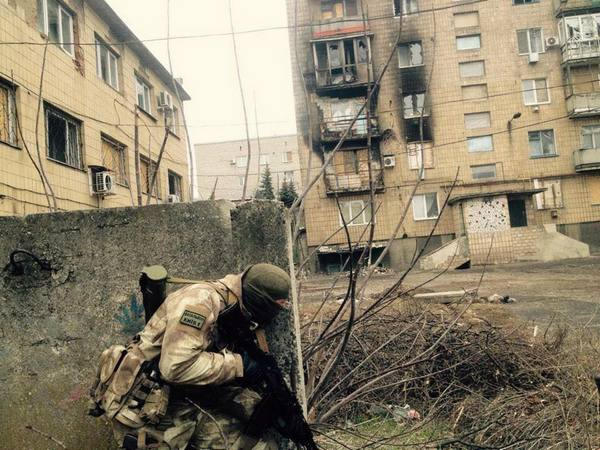 В прифронтовой Марьинке обнаружено логово вражеского снайпера
