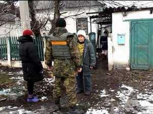 В Интернете появилось видео эвакуации жителей Красногоровки