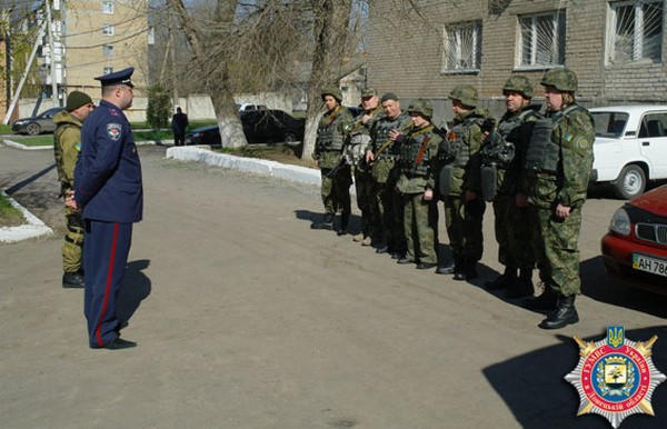 В Марьинке прошла ротация сводных отрядов милиции