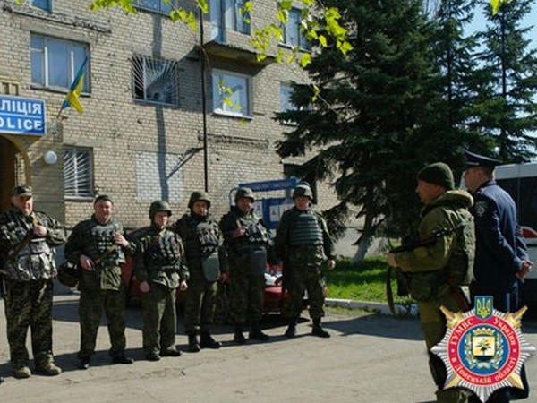 В Марьинке прошла ротация сводных отрядов милиции