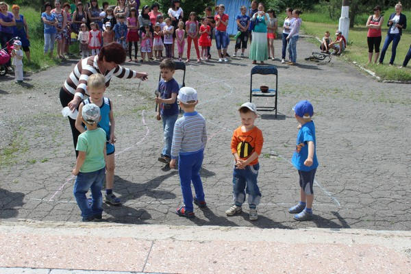 День защиты детей в Марьинском районе