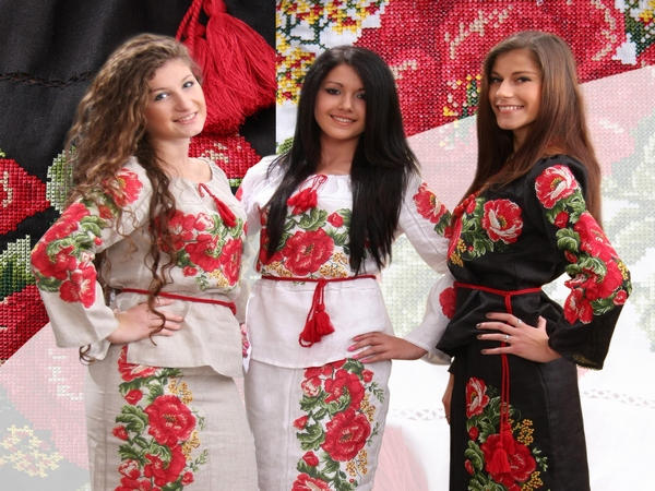женская одежда в украинском стиле