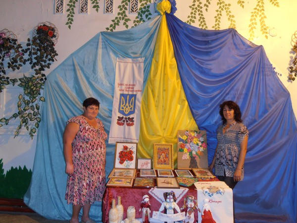 Жители Марьинского района весело и пышно отметили праздник молодежи