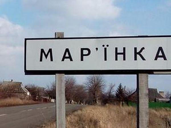 Боевики накрыли Марьинку из артиллерии: сгорело два дома