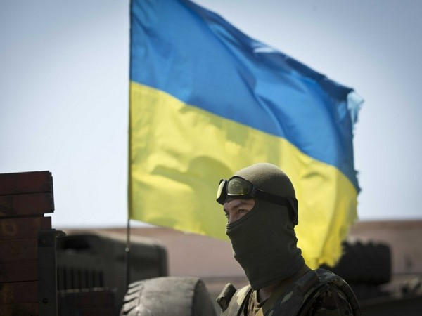 В районе Марьинки получили ранения двое украинских военных