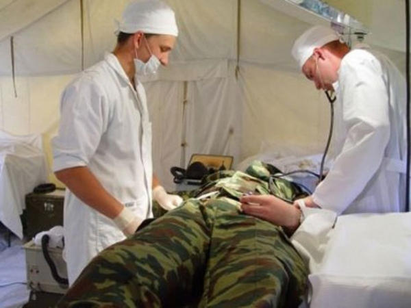 В Марьинке военный получил тяжелое ранение черепа