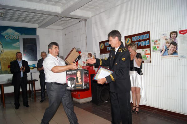 Народный депутат Сергей Сажко поздравил горняков округа в канун профессионального праздника