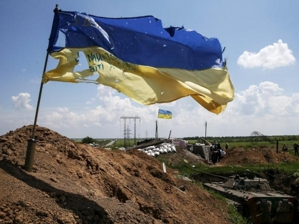 В результате обстрела Марьинского района ранен украинский военный