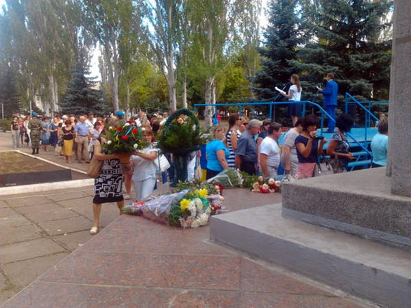 Празднование годовщины освобождения Донбасса в Курахово и Марьинке