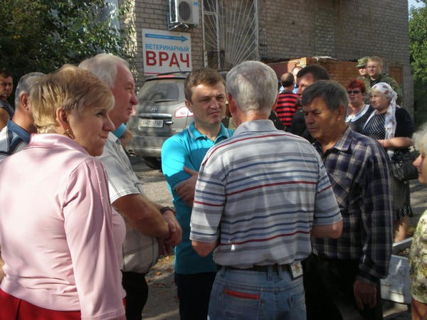 Несмотря на еженедельные встречи проблемы жителей Марьинки практически не решаются