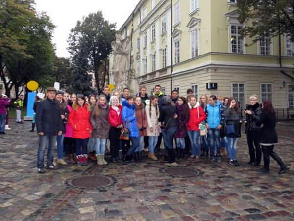 Школьники Марьинки и Красногоровки побывали во Львове