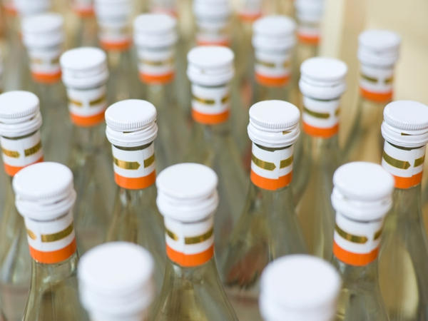 В Красногоровке бывшие военнослужащие наладили поставку алкоголя в «ДНР»