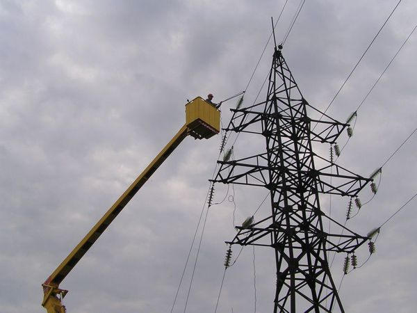 Жители Марьинки наконец получат качественное электроснабжение
