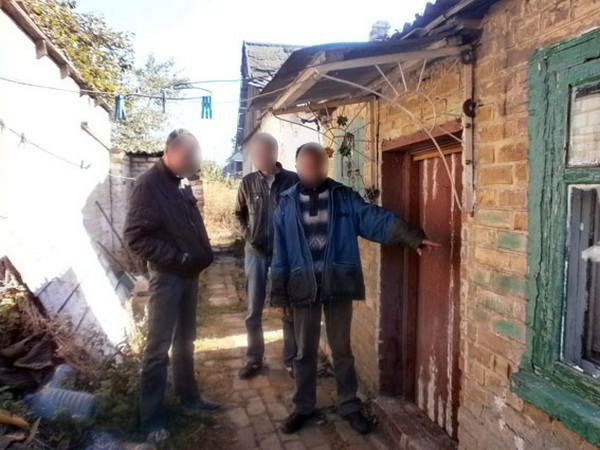 Жителя Красногоровки обокрал квартиросъемщик из Луганской области