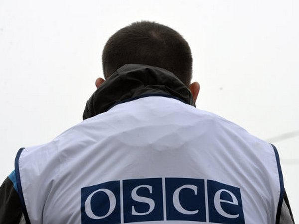 Наблюдатели ОБСЕ на блокпосту в районе Марьинки зафиксировали очереди и ужасные санитарные условия