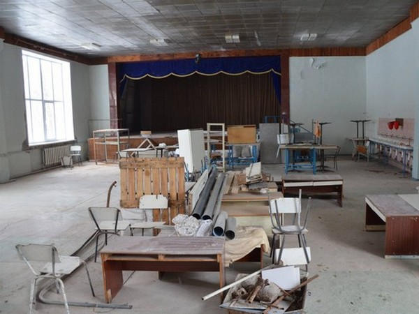 Глава района проинспектировал, как идет ремонт в марьинской школе