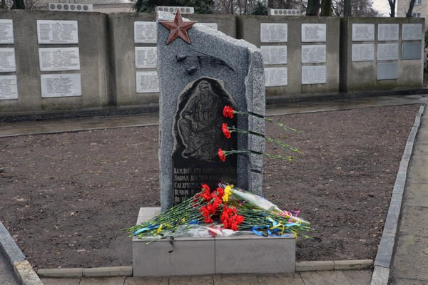 В Великой Новоселке открыли мемориальный комплекс в память воинов-интернационалистов