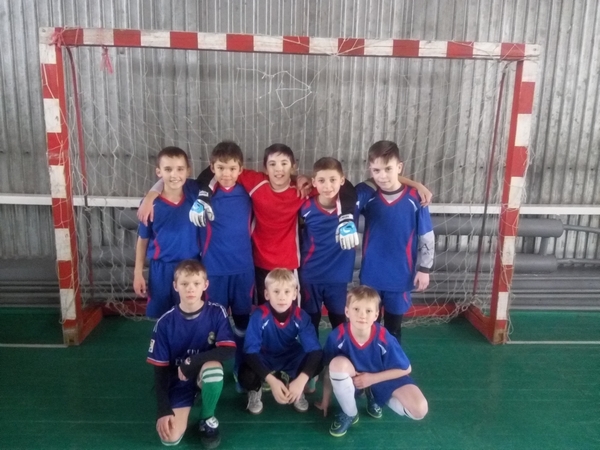 Кураховские школьники достойно сыграли в школьной футзальной лиге
