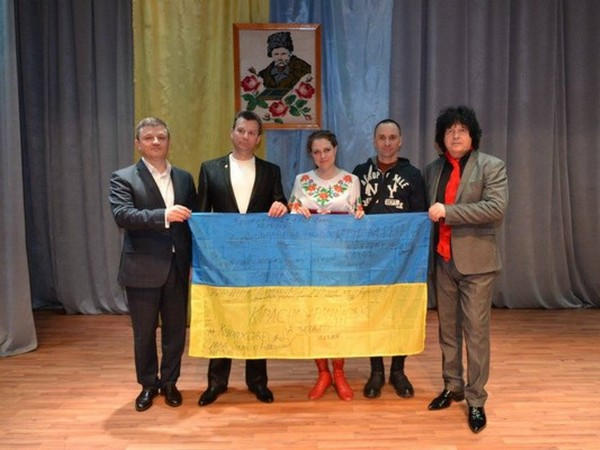 В Курахово прошел концерт народного артиста Украины Фемия Мустафаева