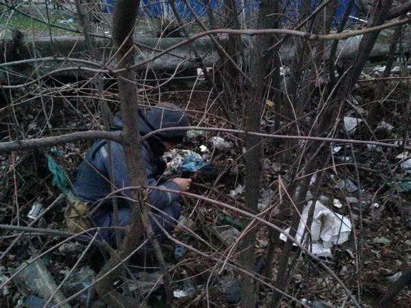 В Курахово вблизи АЗС обнаружили опасную находку