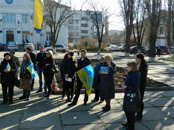 В Курахово прошла акция в поддержку Надежды Савченко