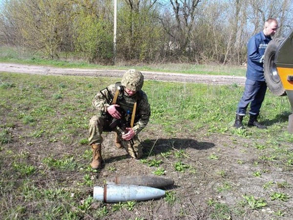 В Марьинском районе обнаружены крупнокалиберные снаряды, в том числе и к РСЗО «Смерч»