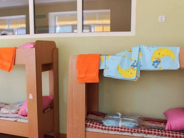 В детском саду Угледара появилась новая мебель и постельные принадлежности