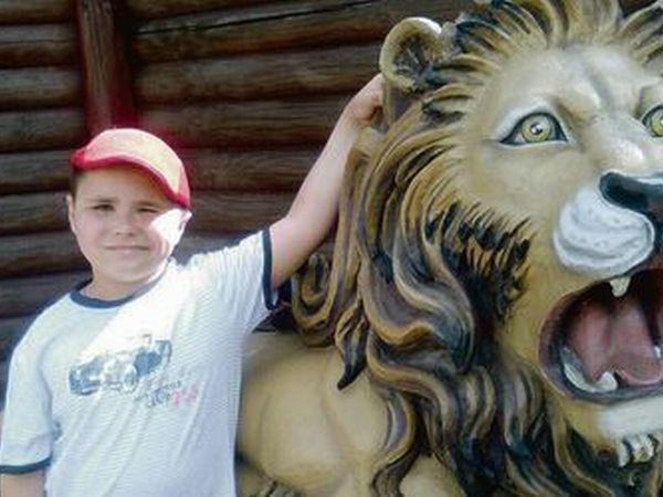 Какова судьба ребенка, который чудом выжил во время обстрела Красногоровки