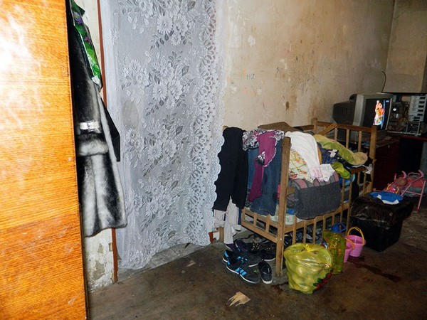 Как живут многодетные семьи в прифронтовой Красногоровке