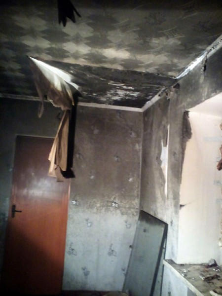 Боевики сожгли еще один дом в Марьинке