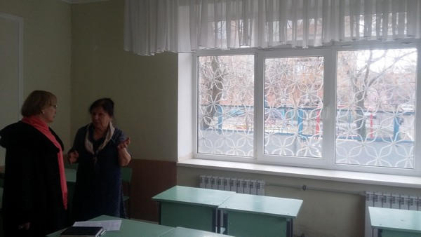 Как идет ремонт школ в прифронтовом Марьинском районе