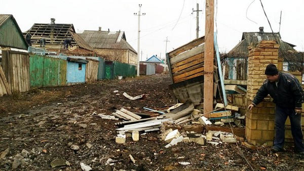 В течение года в результате боевых действий в Марьинке и Красногоровке ранены 22 мирных жителя