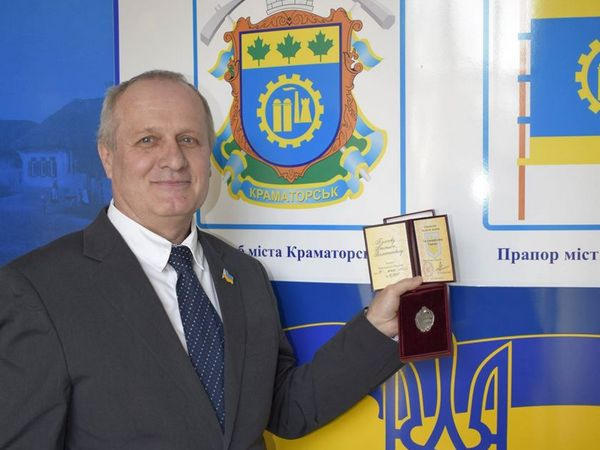 Житель Угледара удостоен звания «Заслуженный донор Украины»