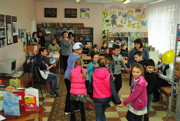 Марьинка присоединилась к Всеукраинской неделе детской книги