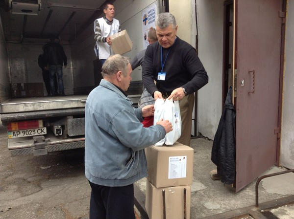 В Марьинку прибыла гуманитарная помощь от Папы Римского