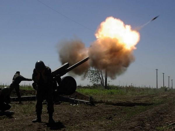 Боевики из крупнокалиберной артиллерии обстреляли позиции вблизи Красногоровки