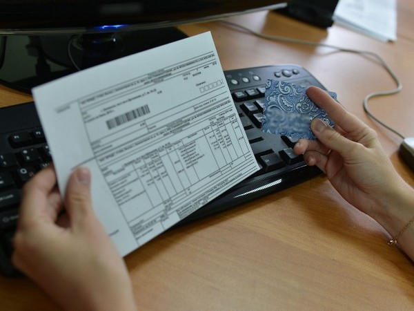 Жители Курахово могут управлять расчетами за коммунальные услуги через Интернет