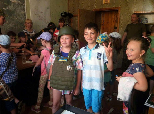 Кураховские школьники побывали на экскурсии в полиции