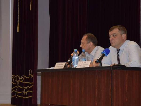 В Угледаре прошли Общественные слушания о добровольном объединении территориальных громад