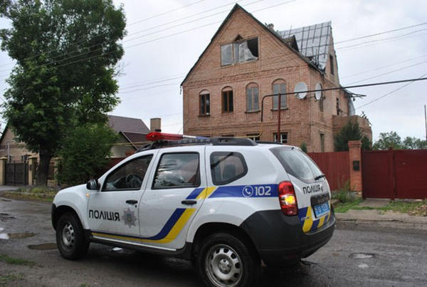 В результате вчерашнего обстрела Марьинки повреждены 20 домов