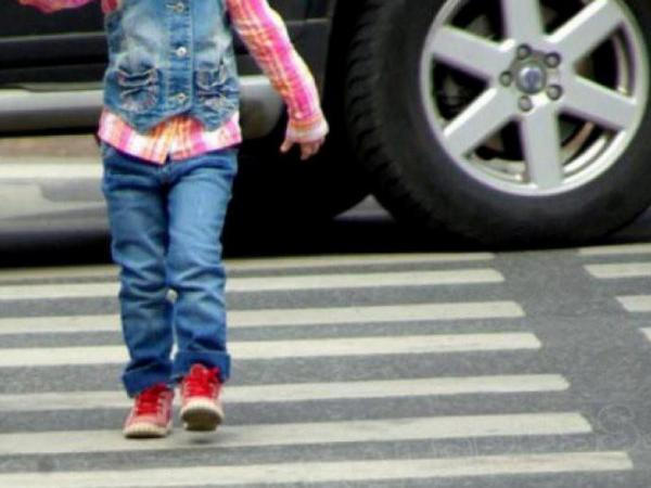 В Курахово 5-летний ребенок попал под колеса автомобиля
