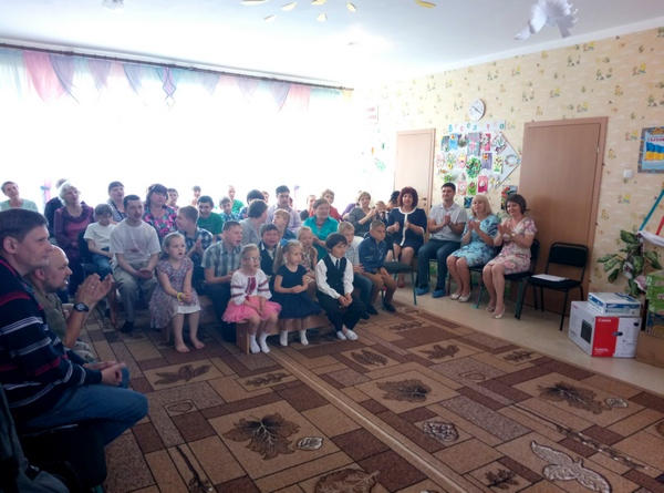 Особенным деткам Марьинского района подарили праздничное мероприятие