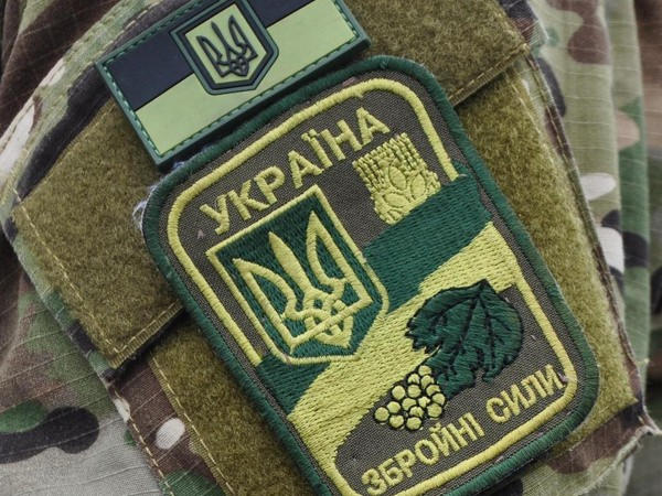 Пресс-центр штаба АТО сообщает о ранении двух военных в Марьинке