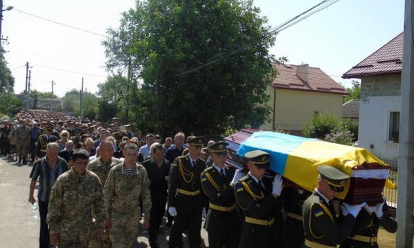На Львовщине провели в последний путь военного, погибшего под Марьинкой