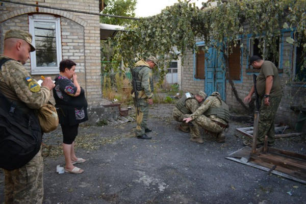 Как выглядит Марьинка после обстрела боевиков