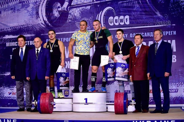 Спортсмен из Угледара завоевал «бронзу» на Чемпионате Украины по тяжелой атлетике