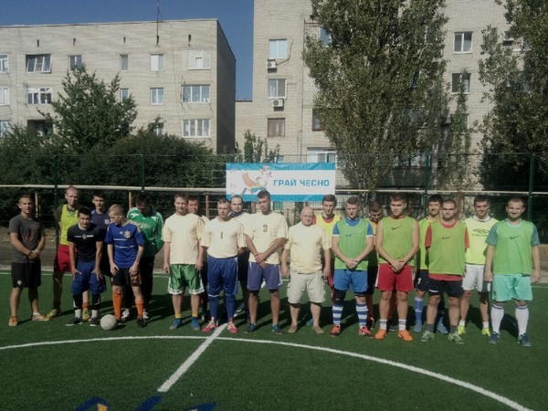 В Марьинке прошел первый Кубок района по мини-футболу