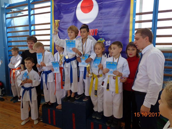 В Курахово прошел Открытый Кубок Донецкой области по каратэ