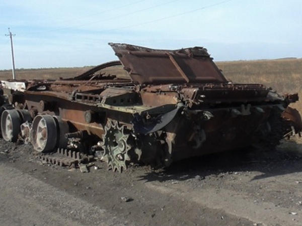 В Марьинском районе обнаружен российский танк