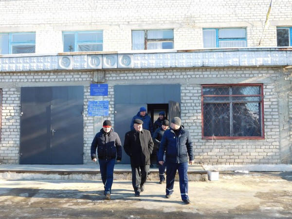 Владимир Мороз проверил, как восстанавливают разрушенное жилье в Марьинке и Красногоровке